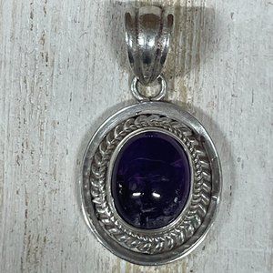 PRETTY PETITE AMETHYST Cabochon Sterling Silver Braided Bezel Frame Pendant 1"